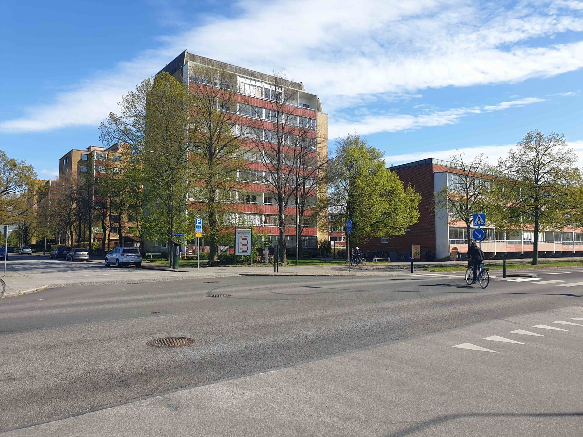 Claiming the right to dignity: New organizations for housing justice in neoliberal Sweden